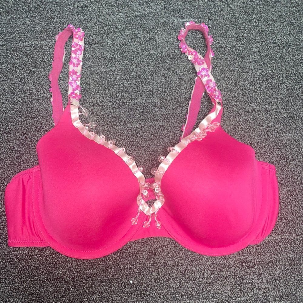 Accented bra 